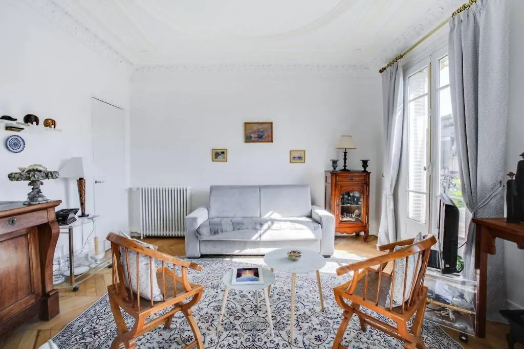 Trocadero Apartment Paris
